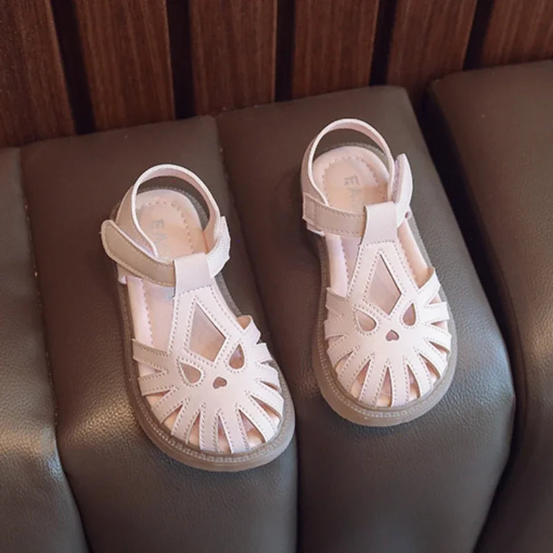 Girls Cut Out Closed-Toe Sandals