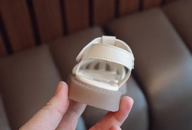 Girls Cut Out Closed-Toe Sandals