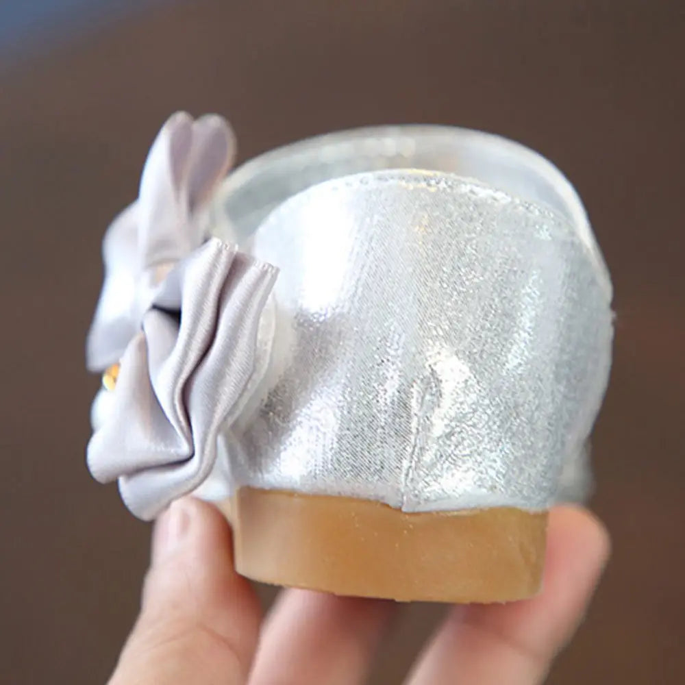 Girls Shimmery Strapped Closed Toe Sandals